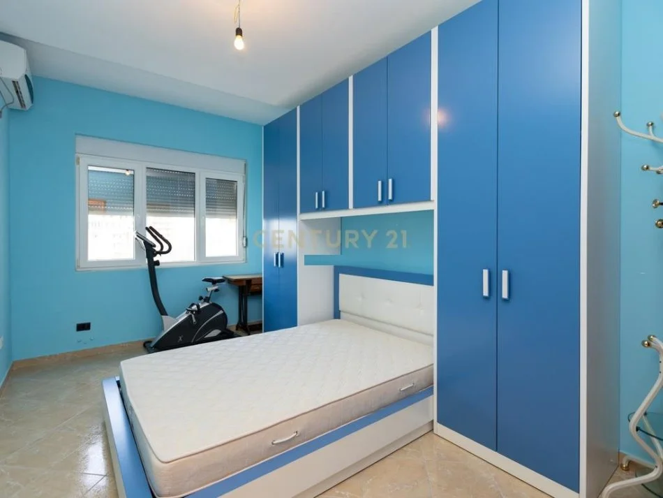 Vlore, shitet apartament 2+1 Kati 5, 106 m² 330.000 € (Në Lungomare 1 me Pamje Deti)