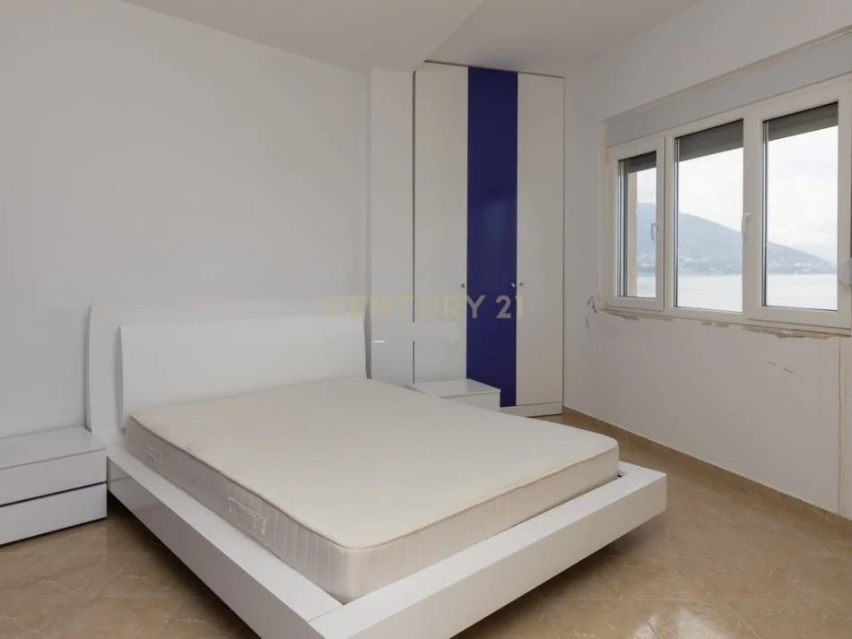 Vlore, shitet apartament 2+1 Kati 5, 106 m² 330.000 € (Në Lungomare 1 me Pamje Deti)