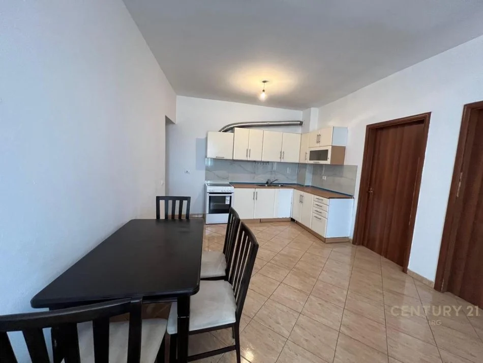 Tirane, jepet me qera apartament 2+1 Kati 9, 80 m² 350 € (IRG113691)