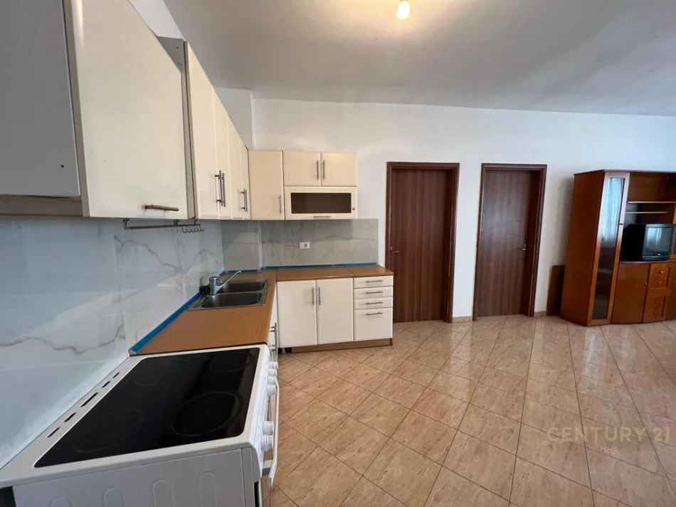 Tirane, jepet me qera apartament 2+1 Kati 9, 80 m² 350 € (IRG113691)