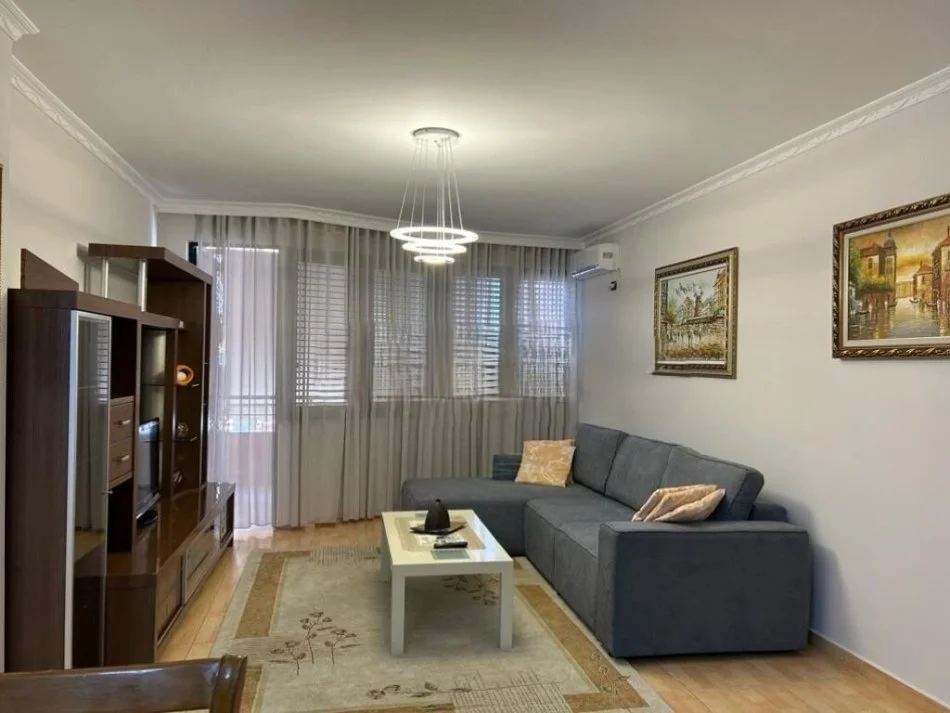 jepet me qera apartament 2+1+Ballkon Kati 5, 112 m² 650 €