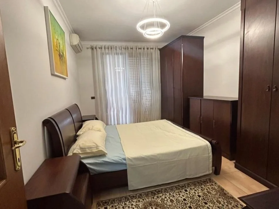 jepet me qera apartament 2+1+Ballkon Kati 5, 112 m² 650 €
