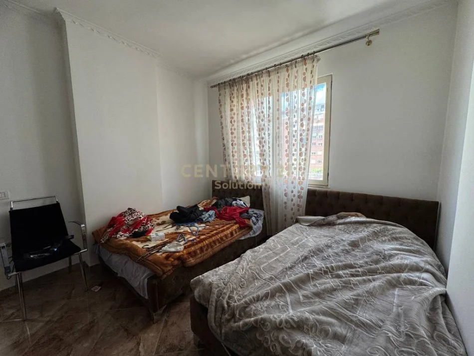 Tirane, shitet apartament 2+1 Kati 4, 100 m² 148.000 € (Astir)
