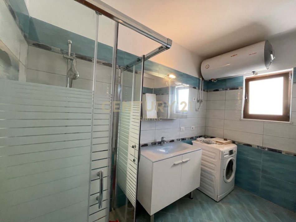 Durres, shes apartament 2+1+Ballkon Kati 9, 206 m² 149.000 € (PLAZH ILIRIA)