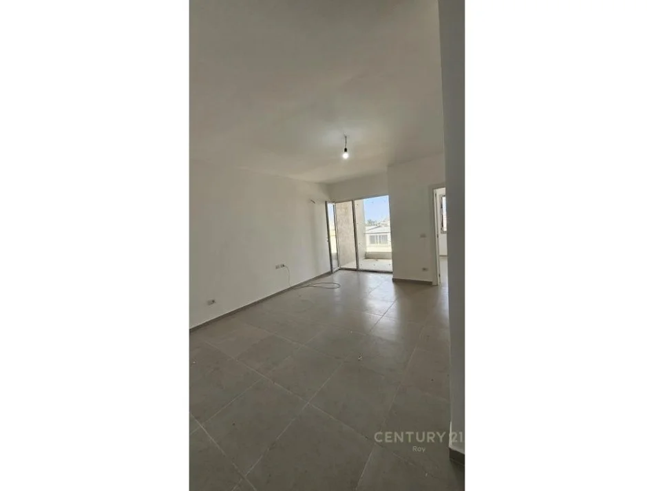 Durres, shitet apartament 2+1 Kati 5, 89 m² 116.000 € (Bulevardi i Pishave)