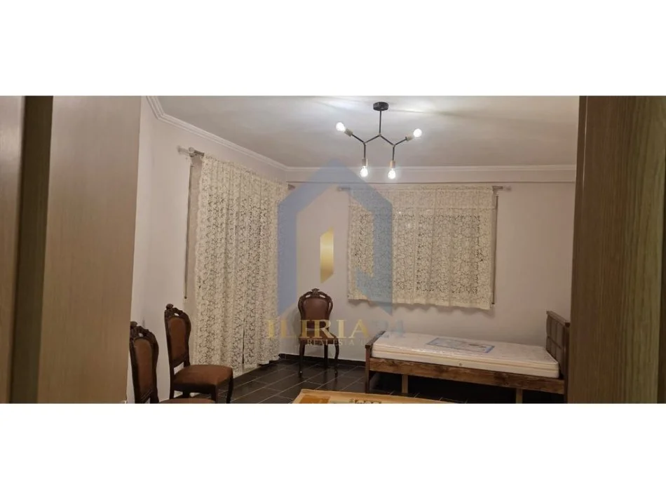 Tirane, shes apartament 2+1+Ballkon Kati 6, 120 m² (Apartament 2+1 me qira “Yzberisht”)