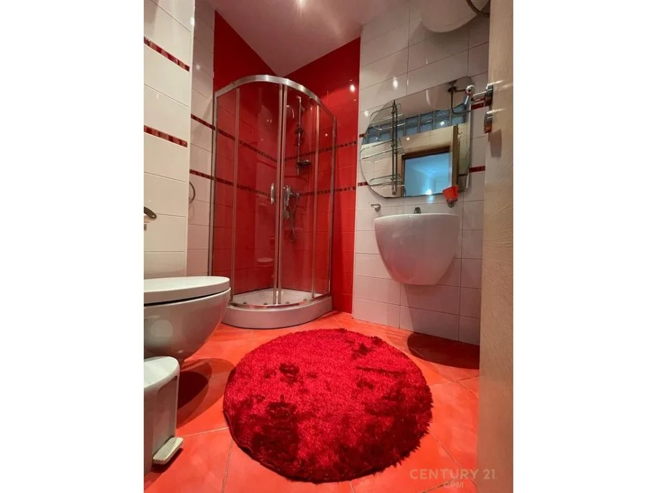 Tirane, jepet me qera apartament 1+1 Kati 9, 78 m² 550 € (bot113858)