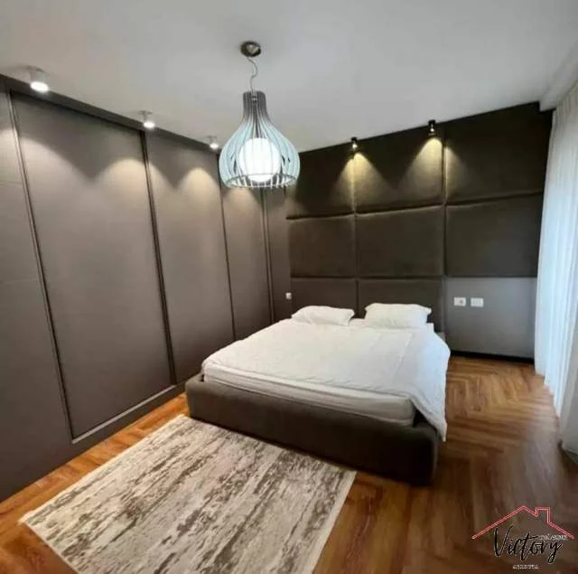 Tirane, jepet me qera apartament 2+1 Kati 5, 105 m² 1.000 Euro (Kompleksi Panorama)