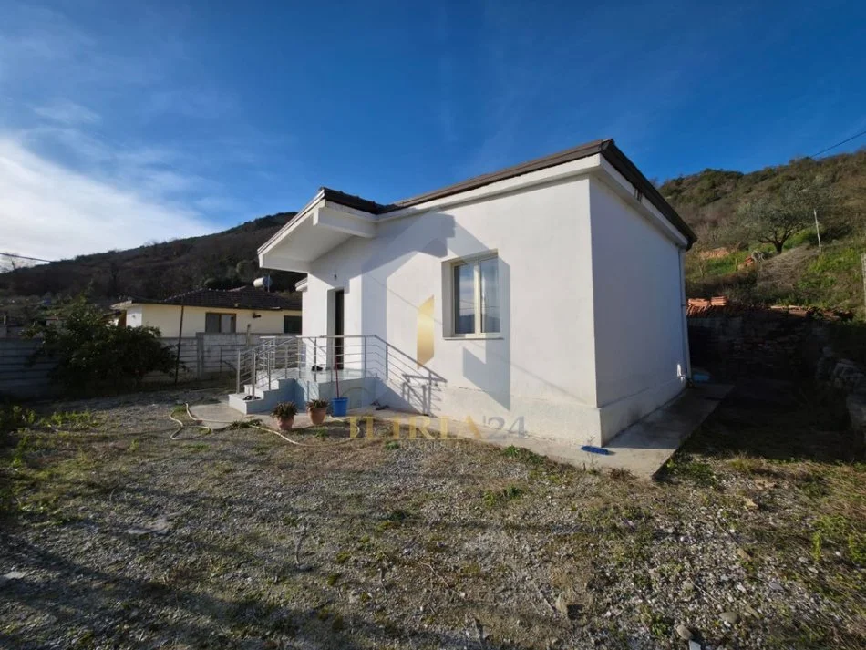 Tirane, shitet shtepi 1 Katshe Kati 1, 250 m² 75.000 € (Shtepi private per shitje ne "Ndroq")