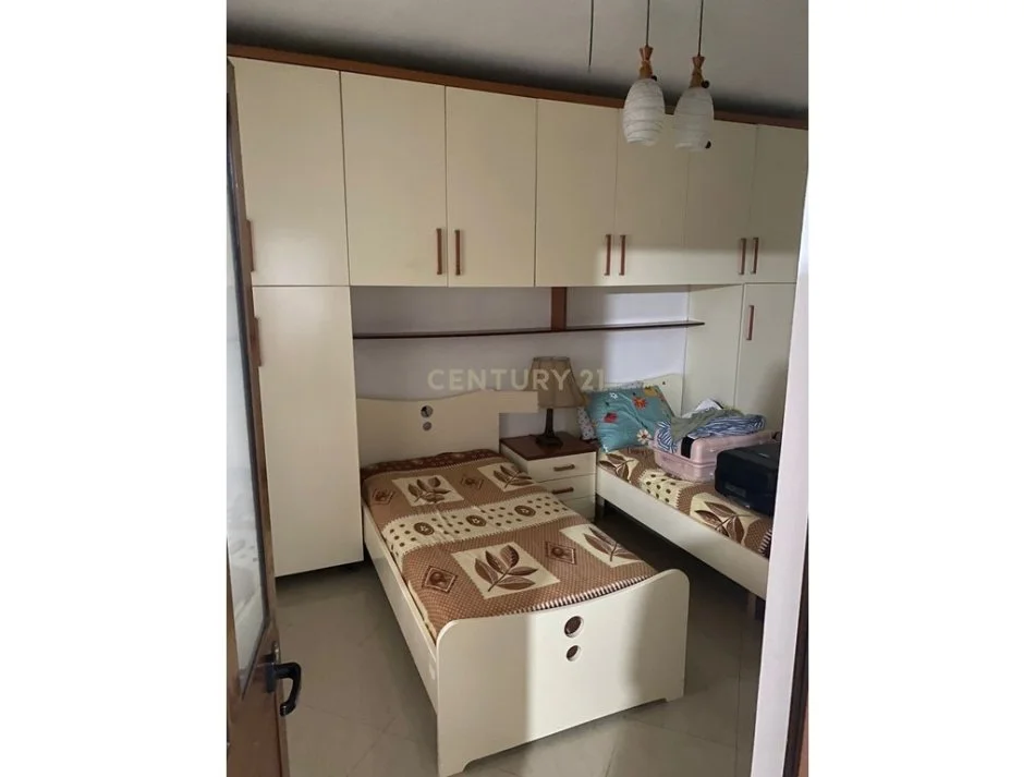 Tirane, jepet me qera apartament 2+1 Kati 1, 78 m² 500 € (Shkolla e Baletit)