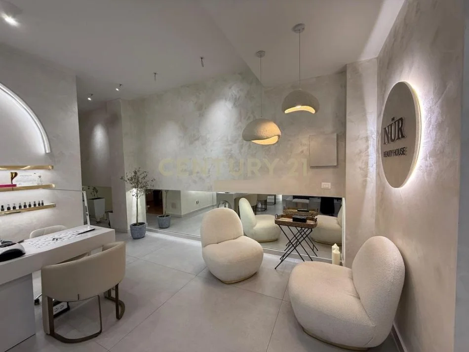 Tirane, shitet ambjent biznesi Kati 0, 110 m² 57.000 € (Rruga e Kosovareve)