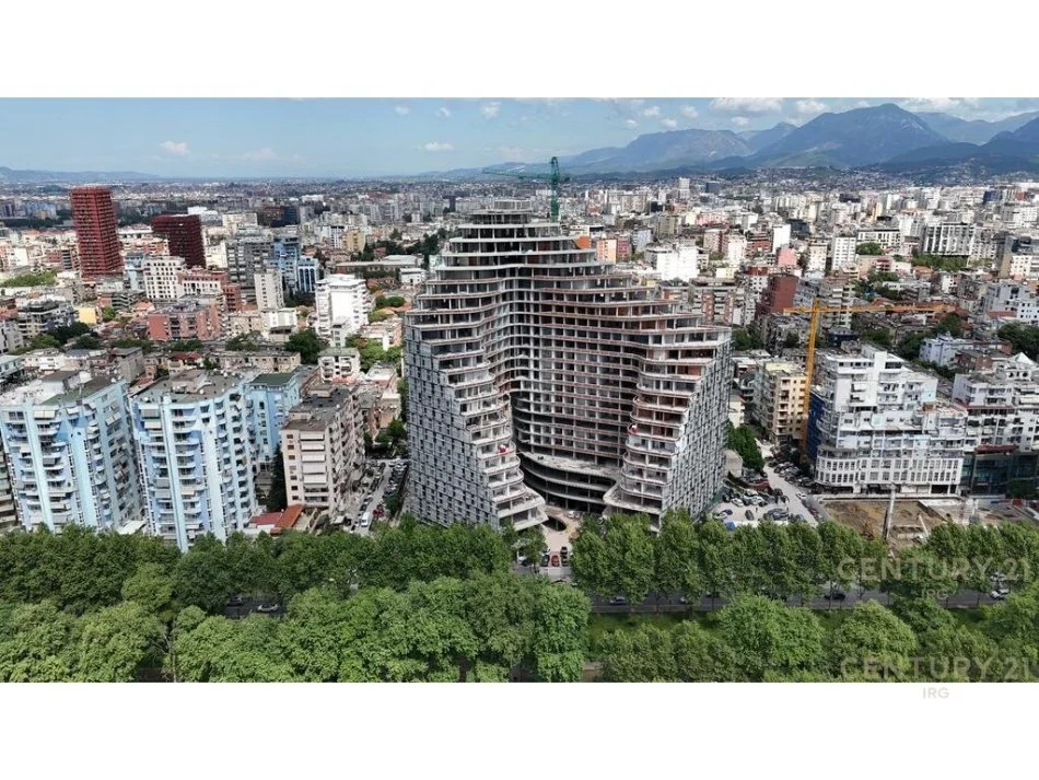 Tirane, shes apartament 1+1 , 89 m² 310.200 € (Ish Ekspozita)