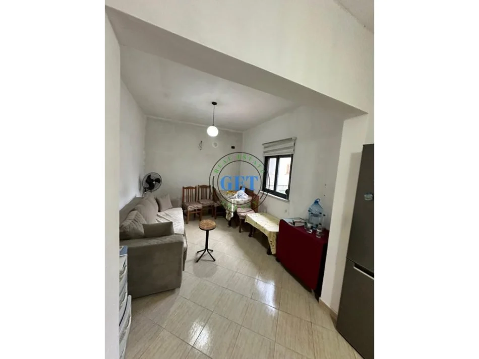 Durres, shitet Vile 4+1 Kati 2, 228 m² (Ish Keneta)