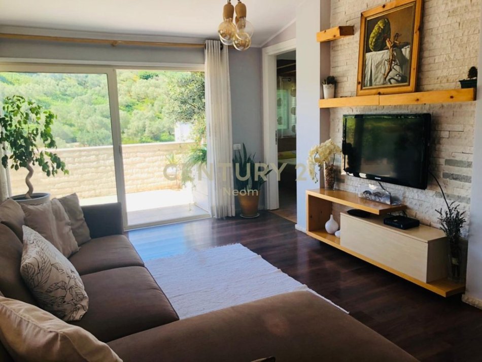 Tirane, jepet me qera apartament 3+1+Aneks+Ballkon Kati 4, 120 m² 850 € (Neom114010)