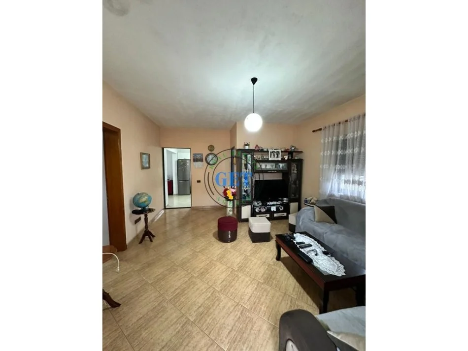 Durres, shitet Vile 4+1 Kati 2, 228 m² (Ish Keneta)