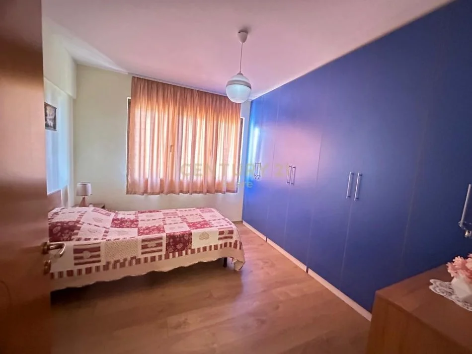 Tirane, jepet me qera apartament 2+1 Kati 6, 80 m² 700 € (9-Kateshet)