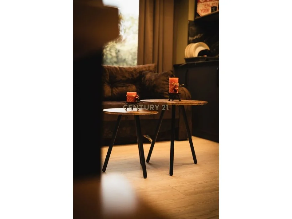 Durres, jepet me qera 1+1 Kati 0, 48 m² 500 € (hyrja e durresit)