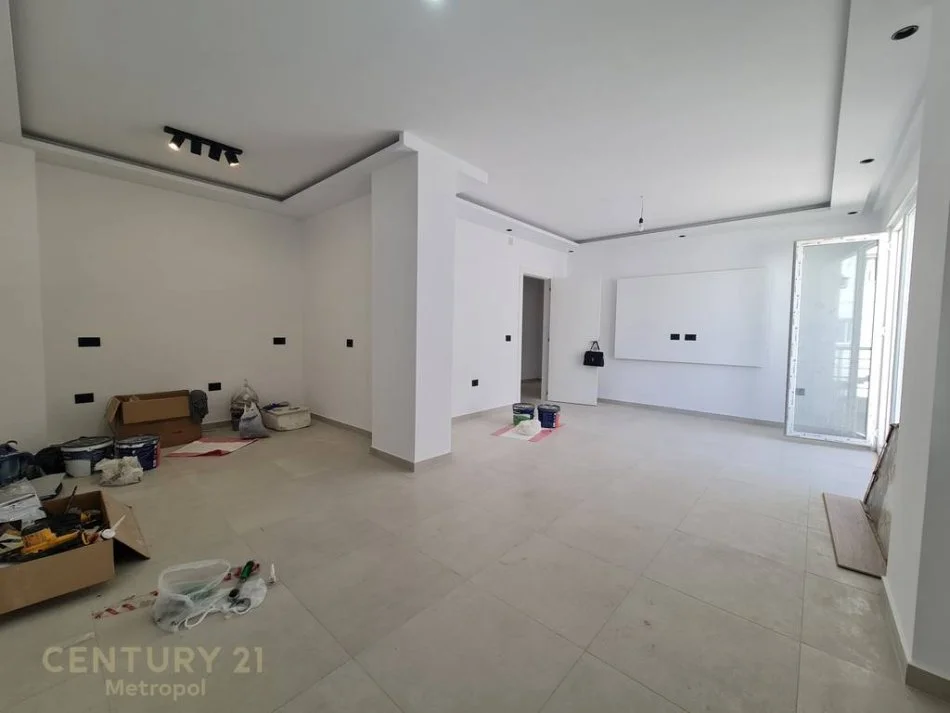 Tirane, shitet apartament 2+1 Kati 3, 109 m² 130.000 € (Rruga Ramazan Gaxherri)