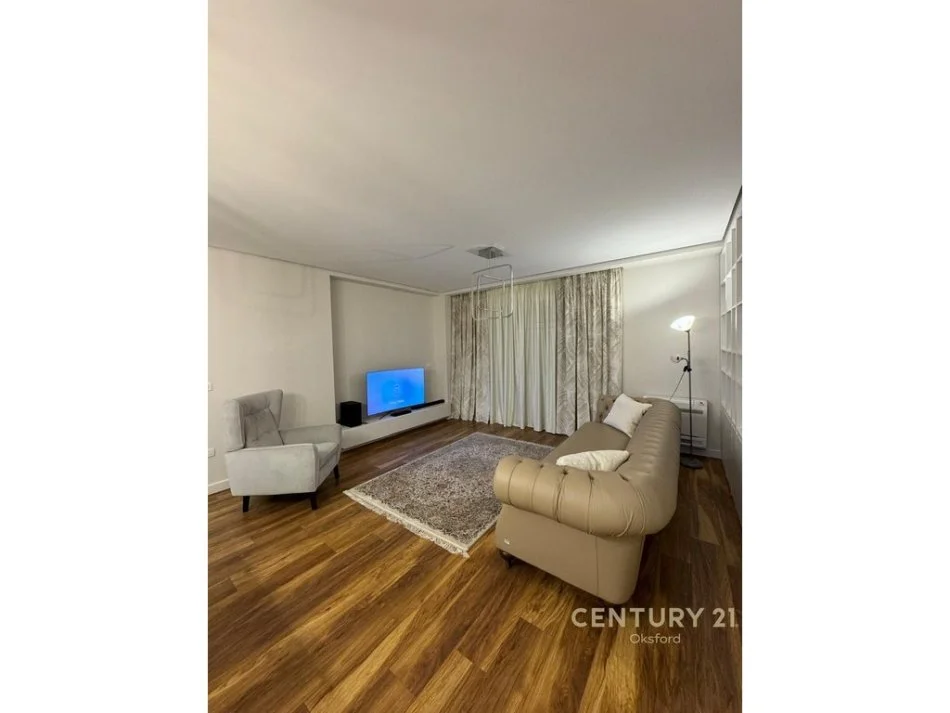 Tirane, shes apartament 2+1+2 , 138 m² 520.000 € (Ish Blloku)