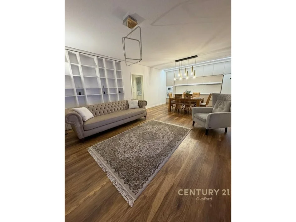 Tirane, shes apartament 2+1+2 , 138 m² 520.000 € (Ish Blloku)