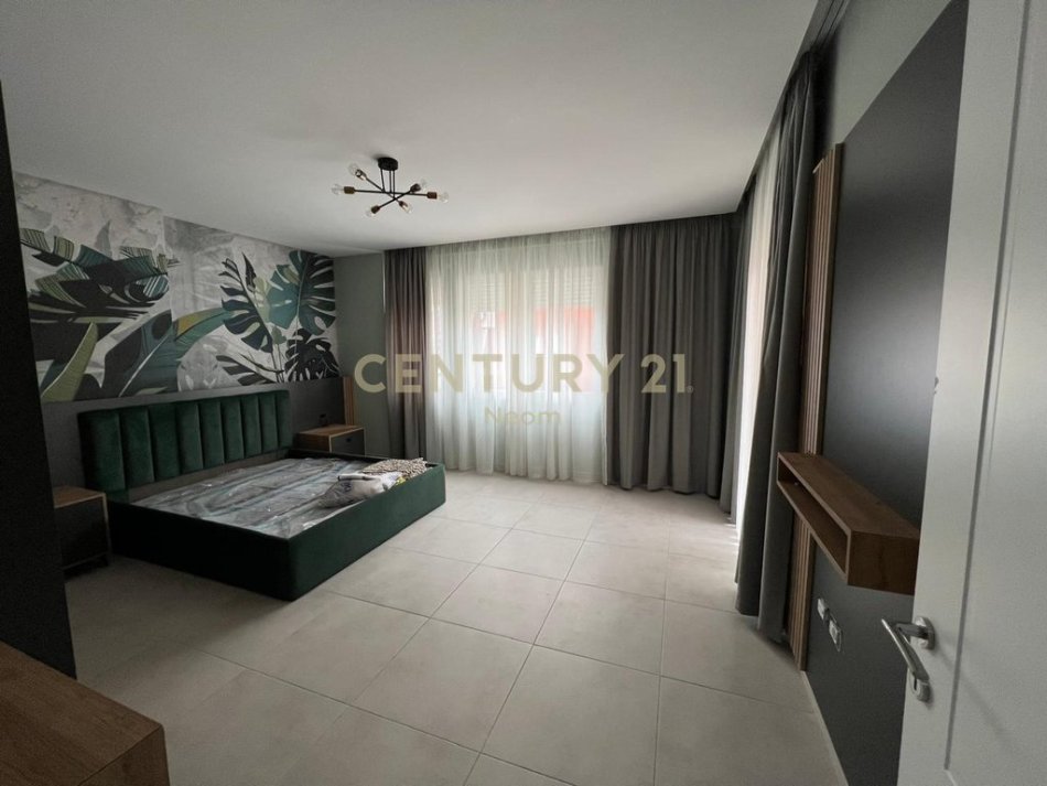 Tirane, shes apartament 2+1 Kati 4, 106 m² 210.000 € (Unaza e re)