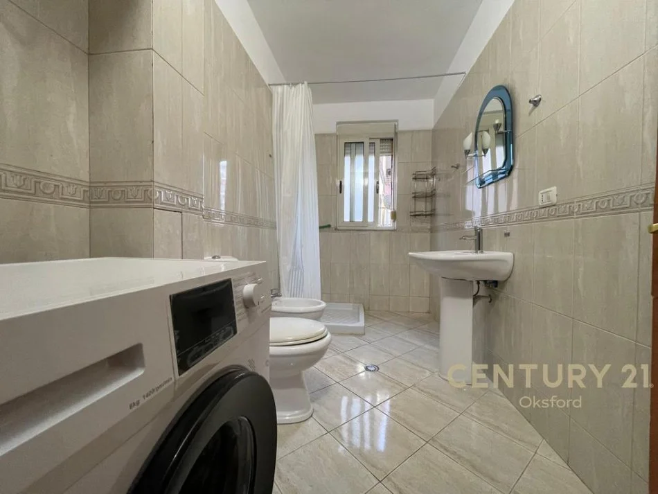 Tirane, jepet me qera apartament 2+1 Kati 3, 88 m² 500 € (OKS114100)