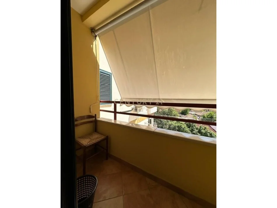 Tirane, jepet me qera apartament 1+1+Ballkon Kati 4, 55 m² 600 € (everest114109)