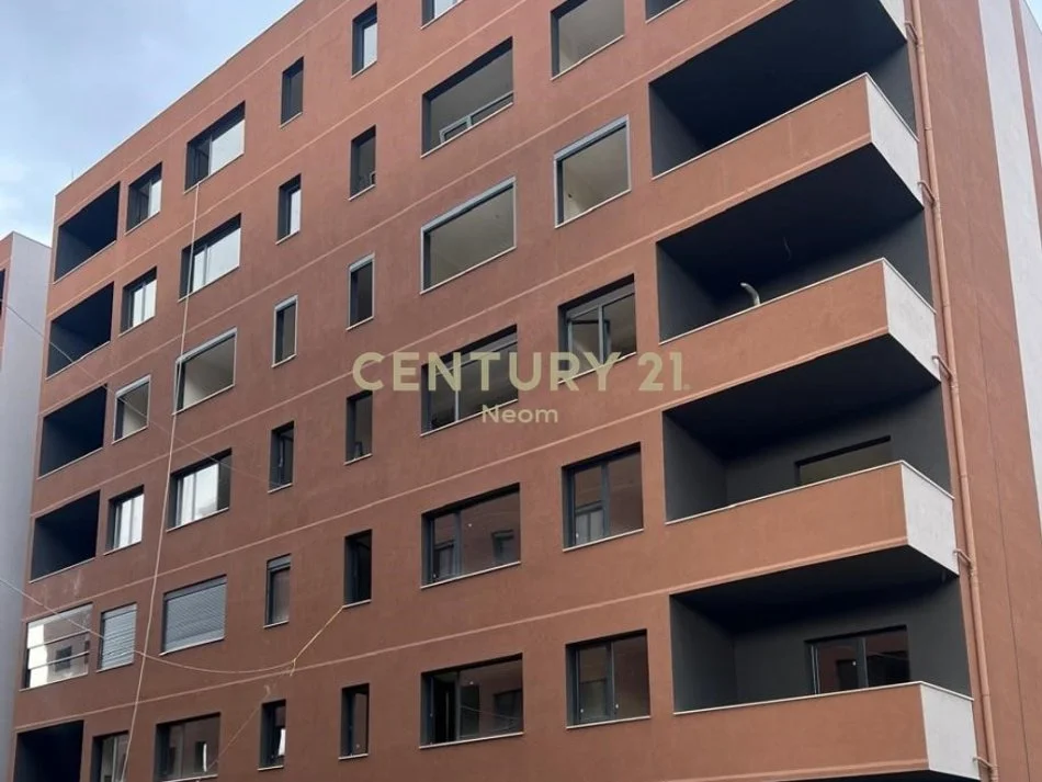 Tirane, shitet apartament 2+1+Aneks+Ballkon Kati 3, 146 m² 205.000 € (Neom114181)