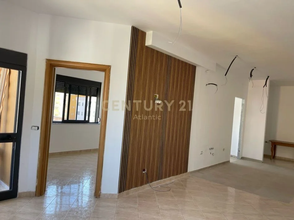 Durres, shitet apartament 1+1 Kati 7, 80 m² 90.000 € (PLAZH ILIRIA, DURRES!)