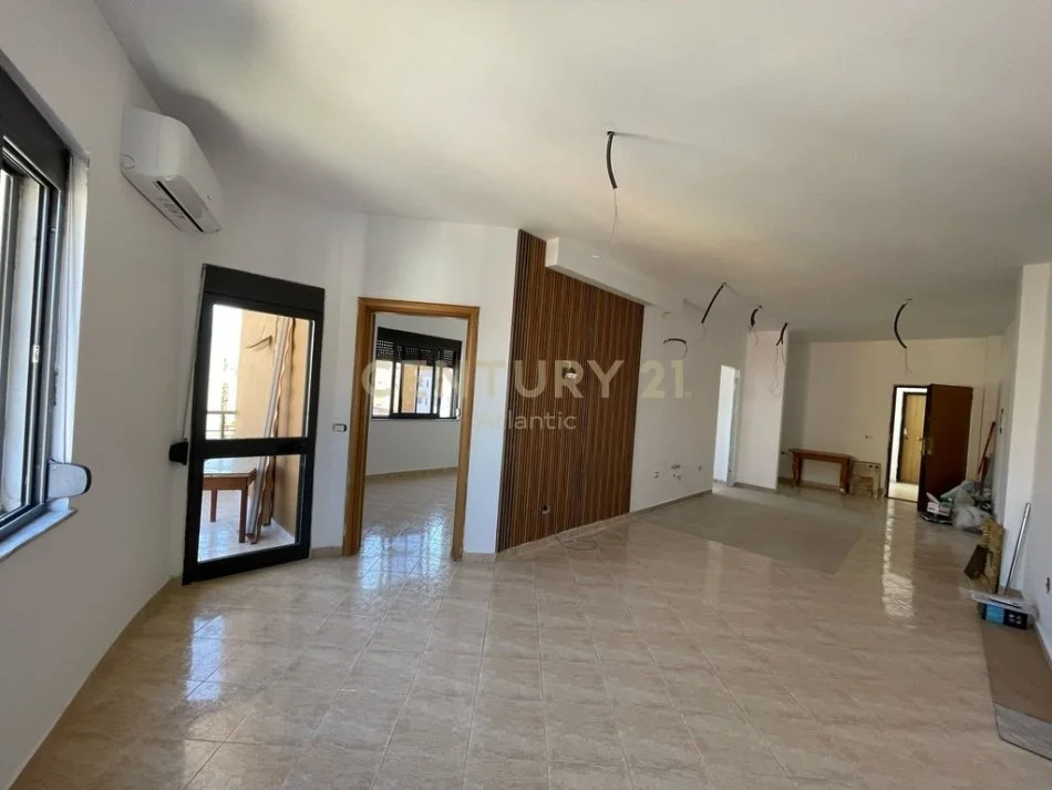 Durres, shitet apartament 1+1 Kati 7, 80 m² 90.000 € (PLAZH ILIRIA, DURRES!)