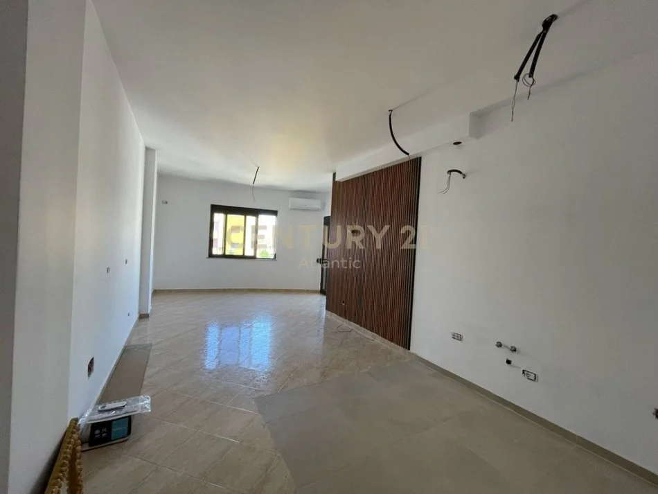 Durres, shitet apartament 1+1 Kati 7, 80 m² 90.000 € (PLAZH ILIRIA, DURRES!)