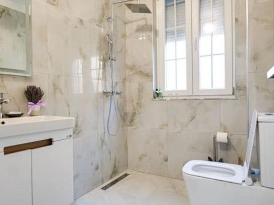 Tirane, jepet me qera apartament 1+1 Kati 2, 47 m² 600 € (21 Dhjetori)