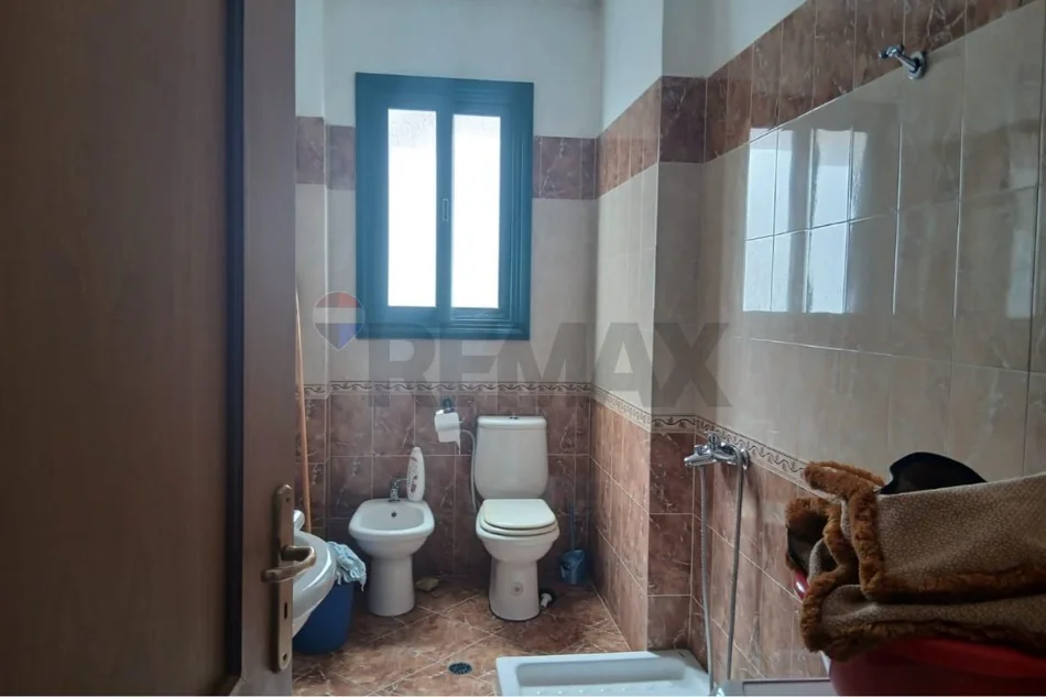 Vlore, shitet apartament 2+1+Ballkon Kati 5, 130 m² 165.000 € (Blv.Isamil Qemali, Vlore)
