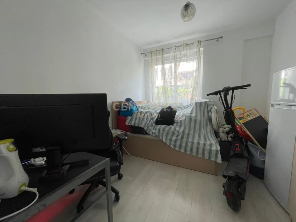 Tirane, jepet me qera apartament 2+1 Kati 2, 600 € (Liqeni i thate)