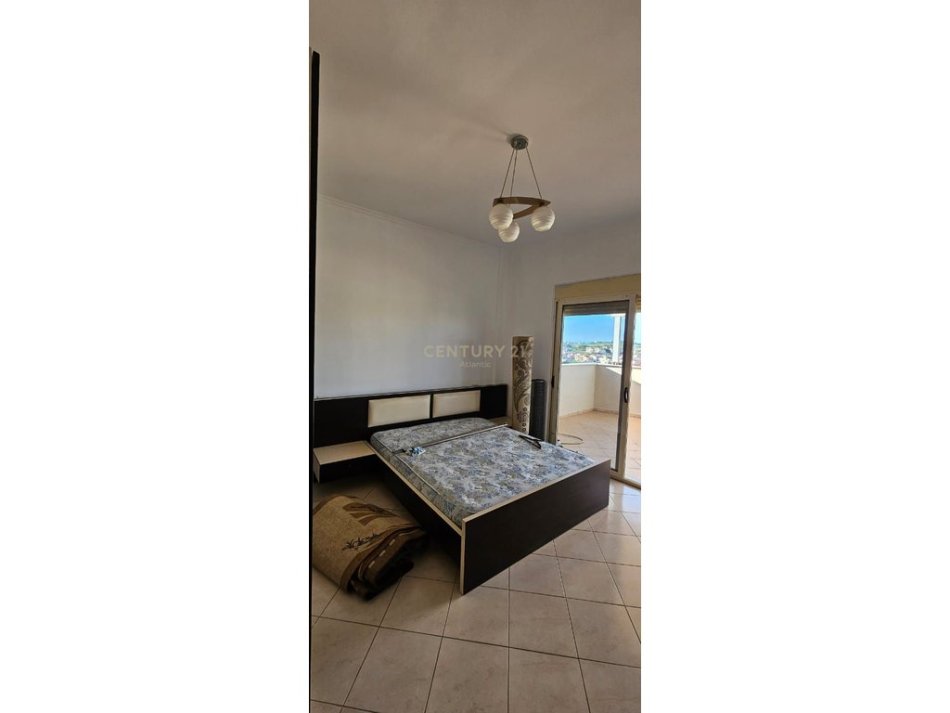 Durres, jepet me qera 2+1 Kati 7, 115 m² 450 € (Plazh Iliria)