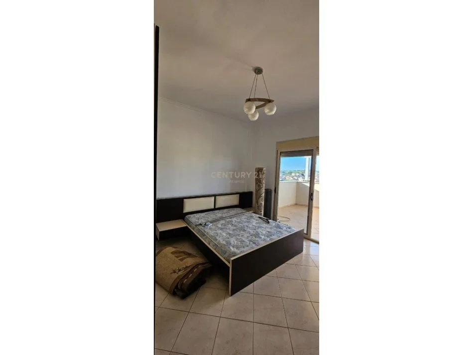 Durres, jepet me qera 2+1 Kati 7, 115 m² 450 € (Plazh Iliria)