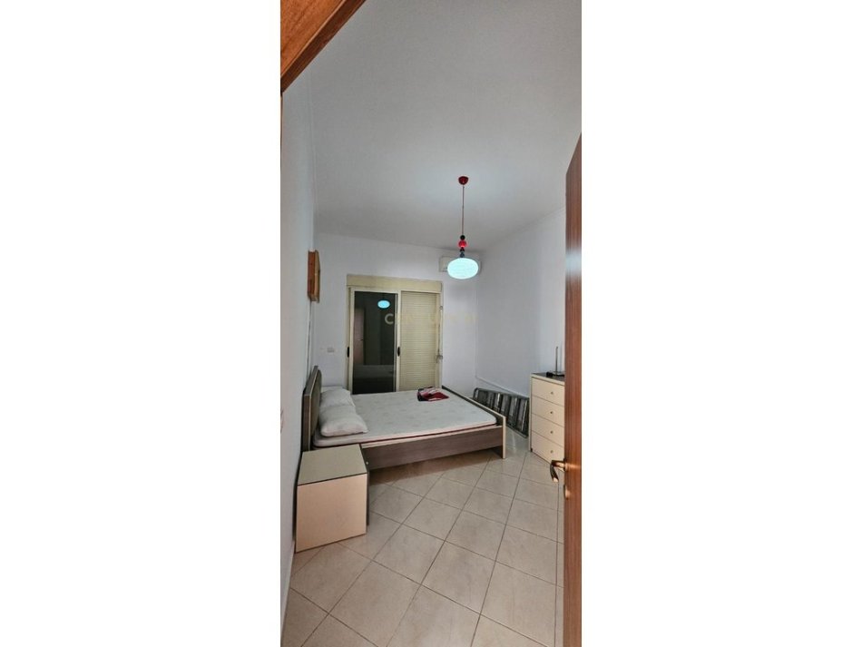 Durres, jepet me qera 2+1 Kati 7, 115 m² 450 € (Plazh Iliria)