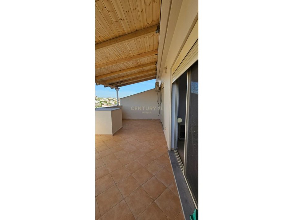Durres, jepet me qera 2+1 Kati 7, 115 m² 450 € (Plazh Iliria)