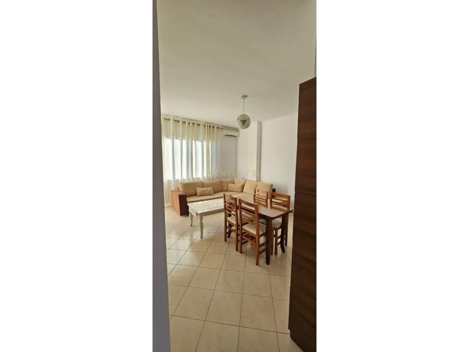 Durres, jepet me qera 2+1 Kati 7, 115 m² 450 € (Plazh Iliria)
