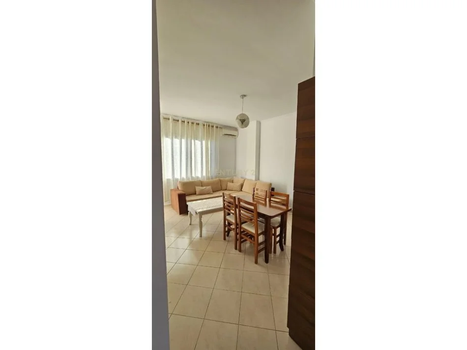 Durres, jepet me qera 2+1 Kati 7, 115 m² 450 € (Plazh Iliria)
