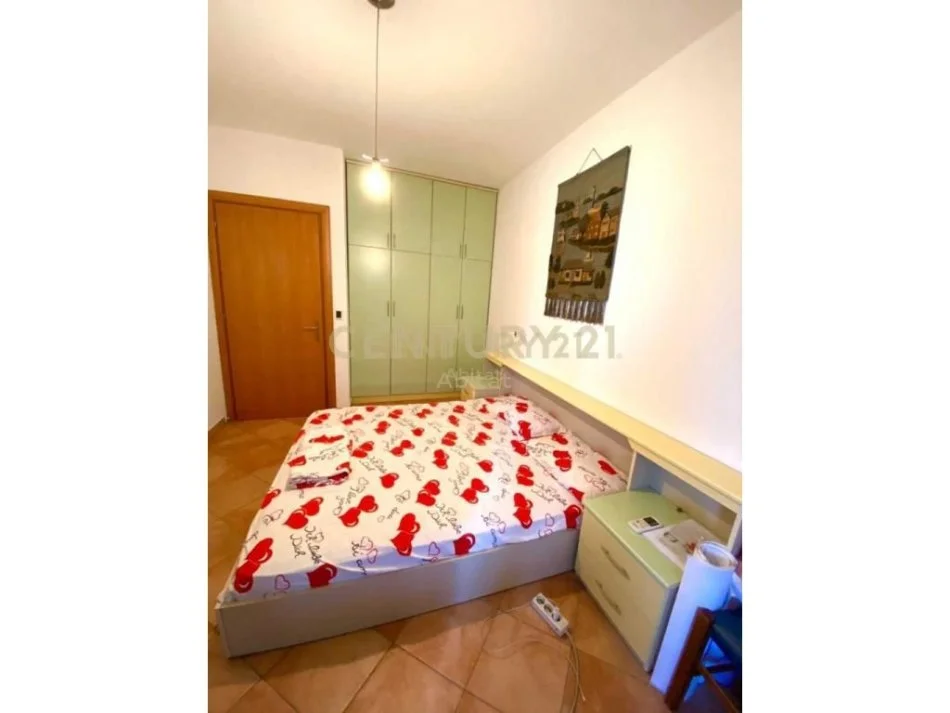 Tirane, jepet me qera apartament 1+1 Kati 6, 46 m² 550 € (Rruga e Kavajes)