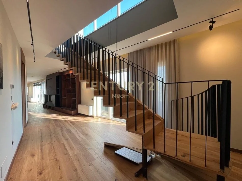 Tirane, jepet me qera apartament+verande | Penthouse 3+1+Aneks+Ballkon Kati 8, 400 m² 3.500 € (Neom114207)