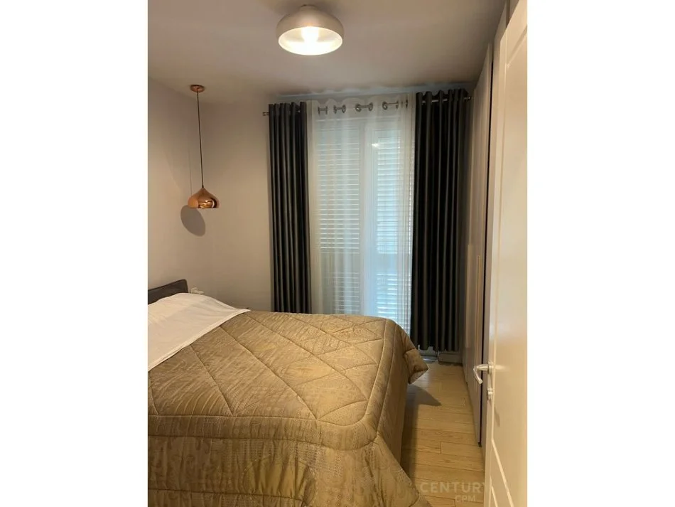 Tirane, jepet me qera apartament 1+1 Kati 5, 60 m² 500 € (Rruga Bardhyl)