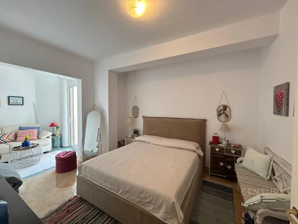 Vlore, shitet apartament 1+1 Kati 6, 75 m² 207.500 € (Lungomare,Vlore)