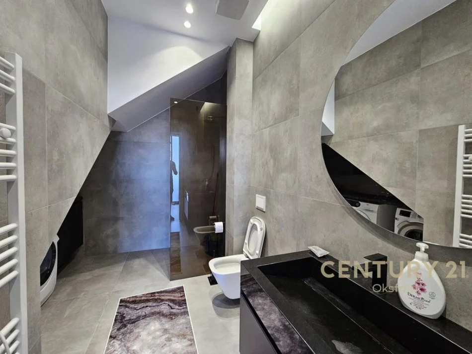 Tirane, shes Vile , 234 m² 600.000 € (Selitë)