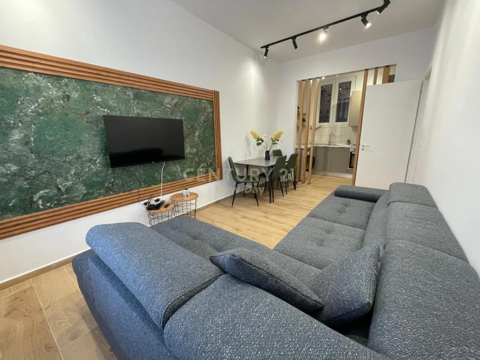 Durres, jepet me qera apartament 1+1 Kati 3, 44 m² 450 € (pran qendres Durres)
