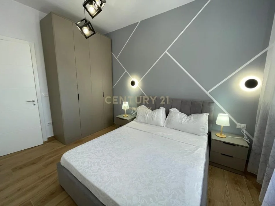 Durres, jepet me qera apartament 1+1 Kati 3, 44 m² 450 € (pran qendres Durres)