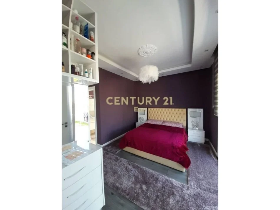 Durres, jepet me qera Vile 3+1 Kati 2, 400 m² 800 € 