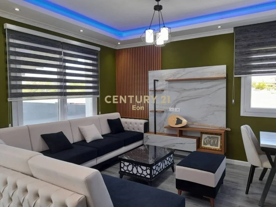 Durres, jepet me qera Vile 3+1 Kati 2, 400 m² 800 € 