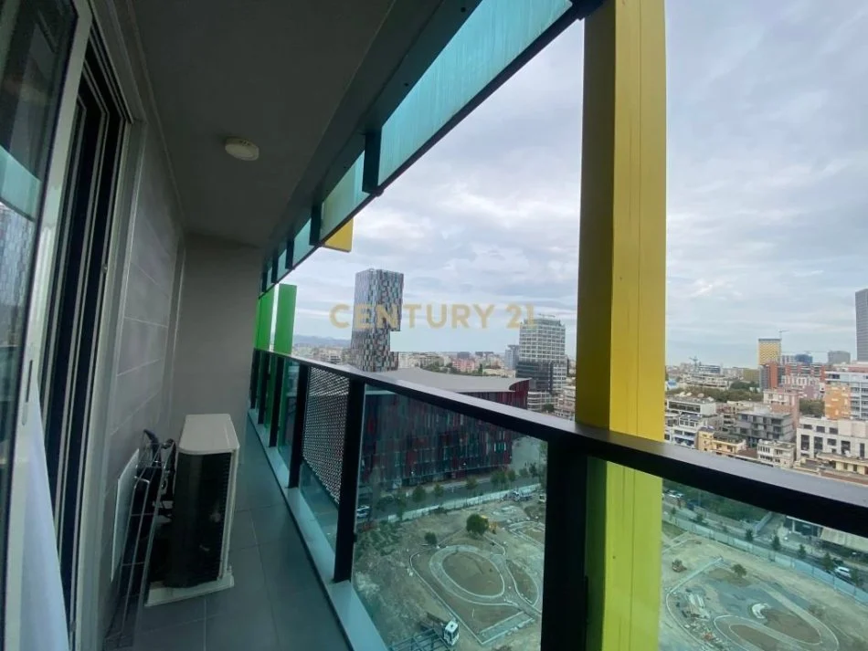 Tirane, jepet me qera apartament 2+1 Kati 13, 120 m² 2.100 € (Tek Ambasador 3)